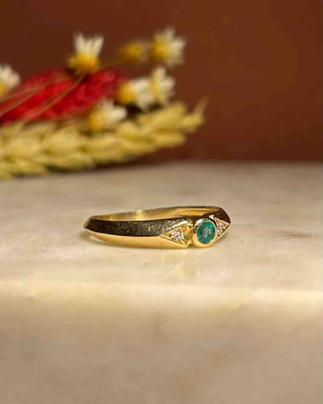 Bague Jonc Emeraude &amp; Diamants "Elina"