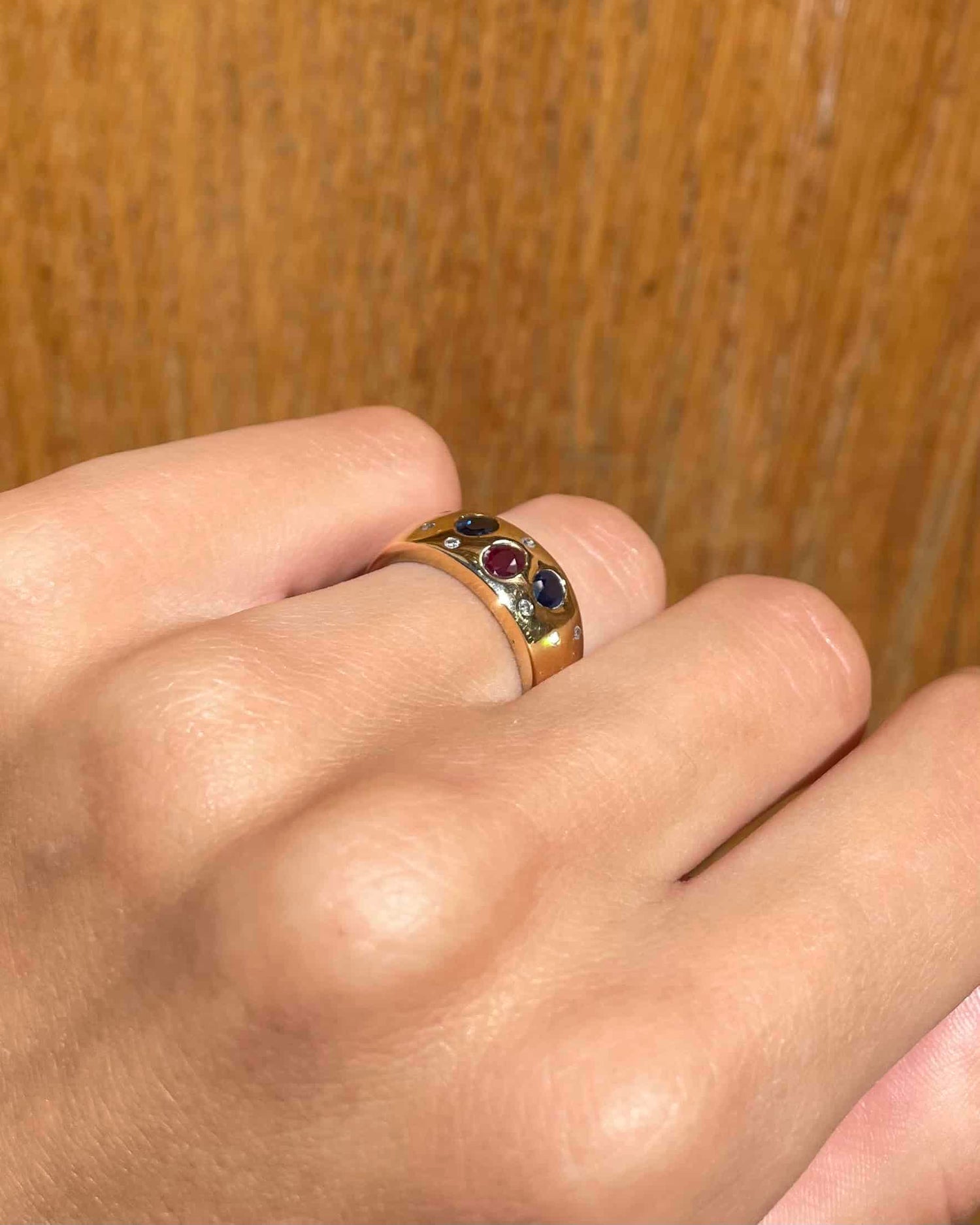 Bague Jonc Saphirs &amp; Rubis &amp; Diamants &quot;Oleander&quot;