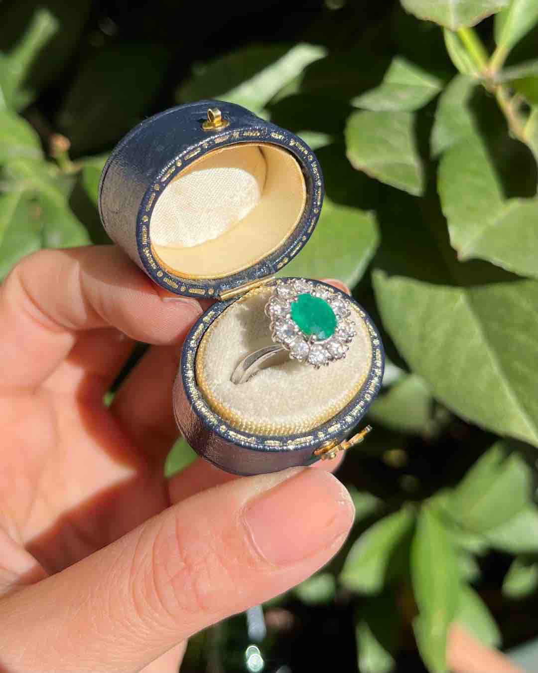 Bague Marguerite Émeraude 1 carat &amp; Diamants "Laura"