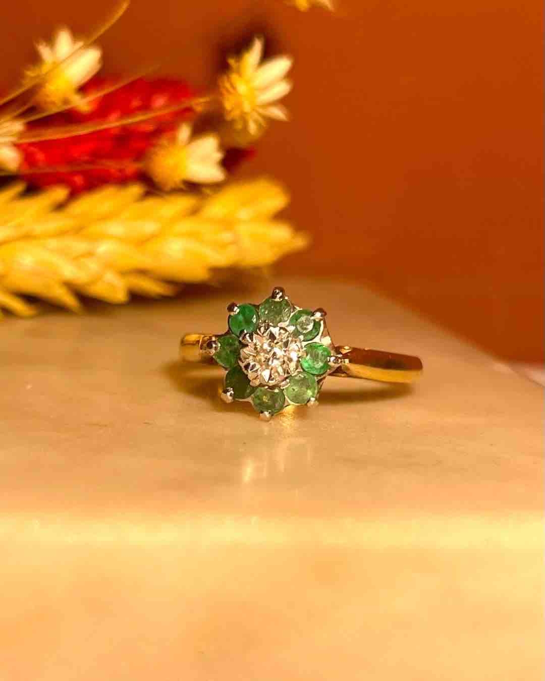 Bague Marguerite Émeraudes &amp; Diamant &quot;Michaela&quot;
