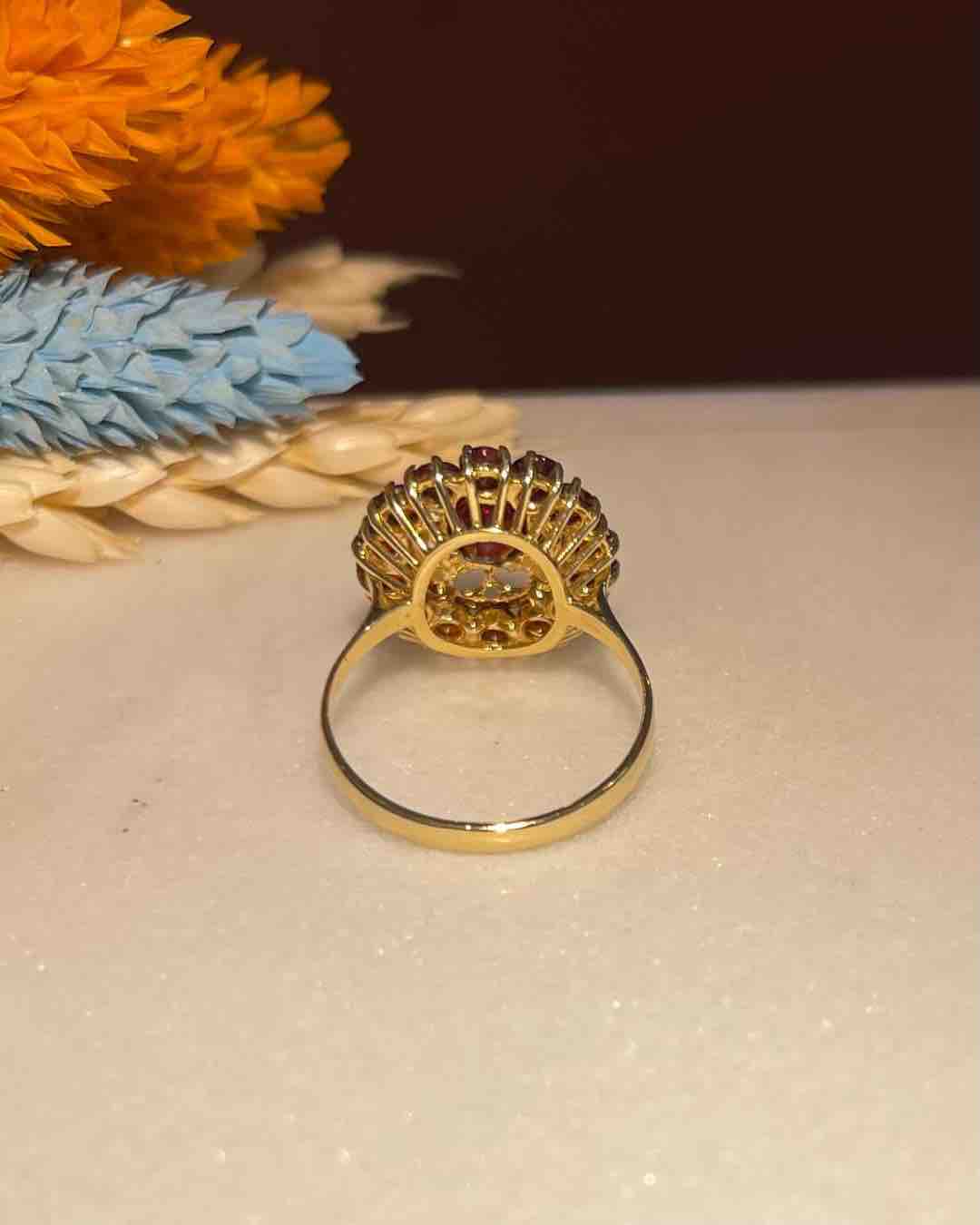 Bague Marguerite Marquise Grenats 2.70 carats &quot;Magdalena&quot;