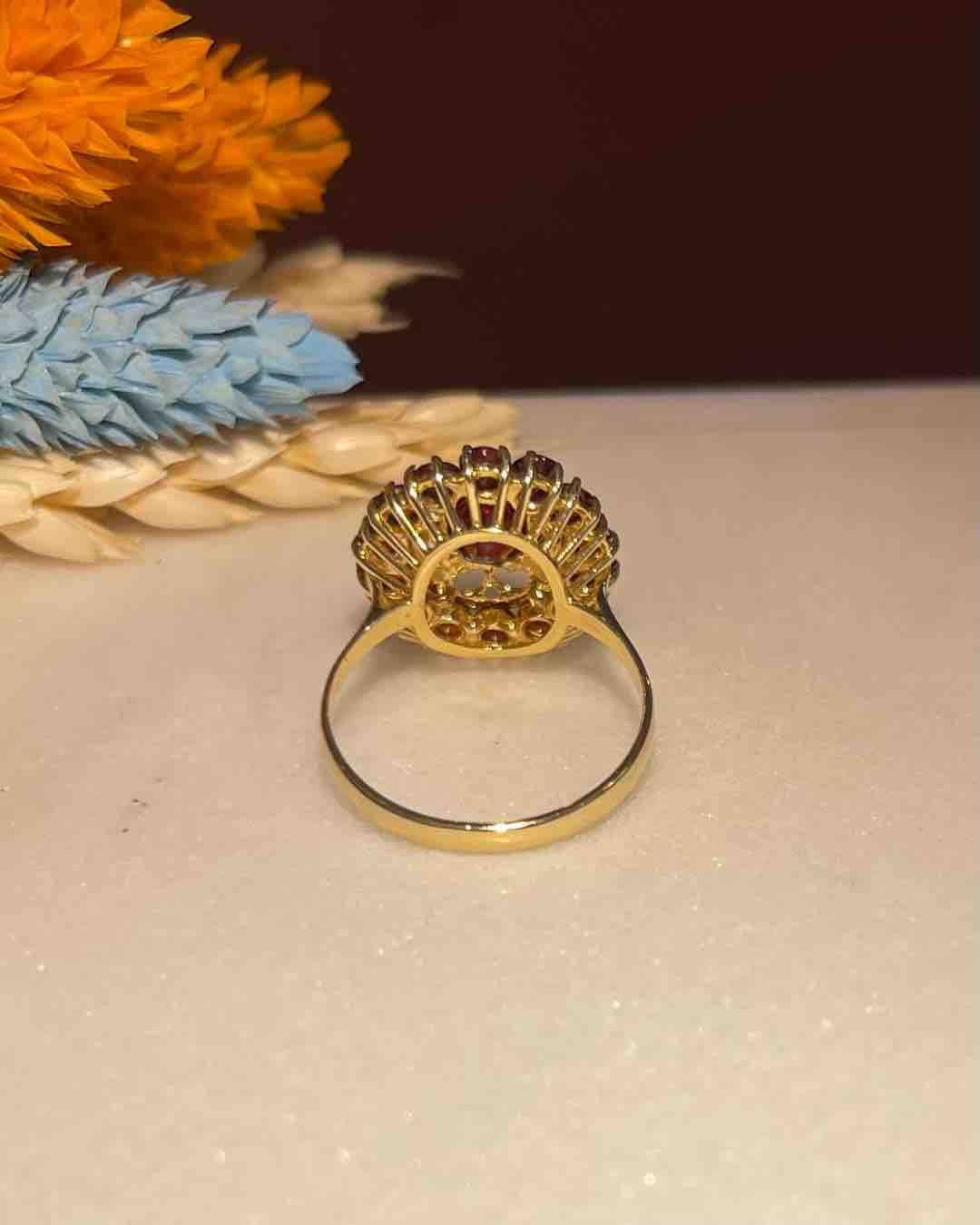 Bague Marguerite Marquise Grenats 2.70 carats "Magdalena"