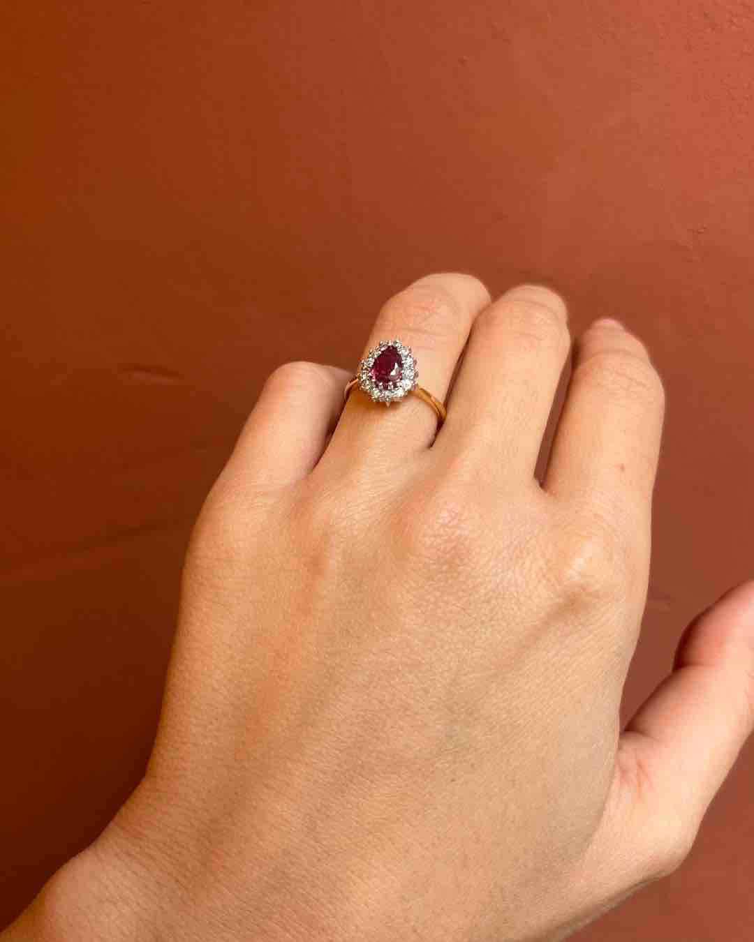 Bague Marguerite Rubis 1 Carat &amp; Diamants "Tatiana"
