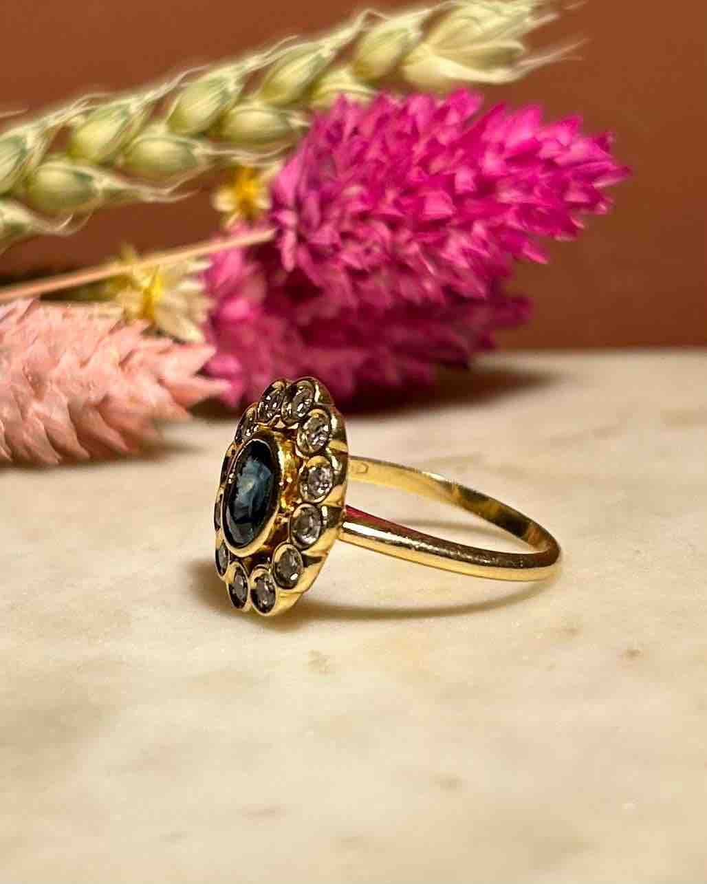 Anillo "Harmony" con margaritas de zafiro y diamantes de 1 quilate