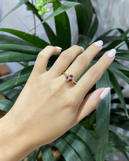 Bague Marguerite Rubis &amp; Diamants &quot;Cressida&quot;