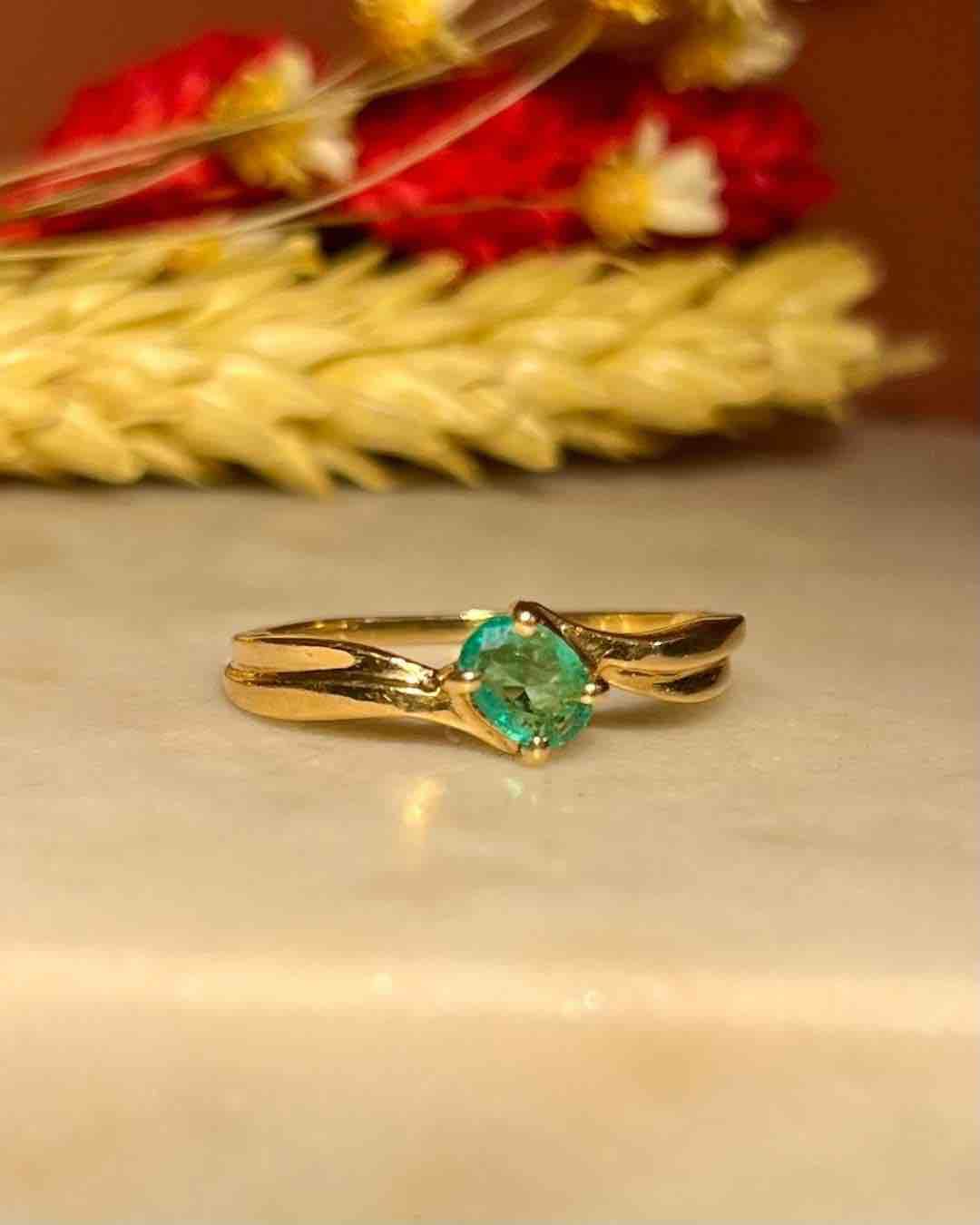 Bague Tourbillon Émeraude "Mathéa" - Elliade Paris