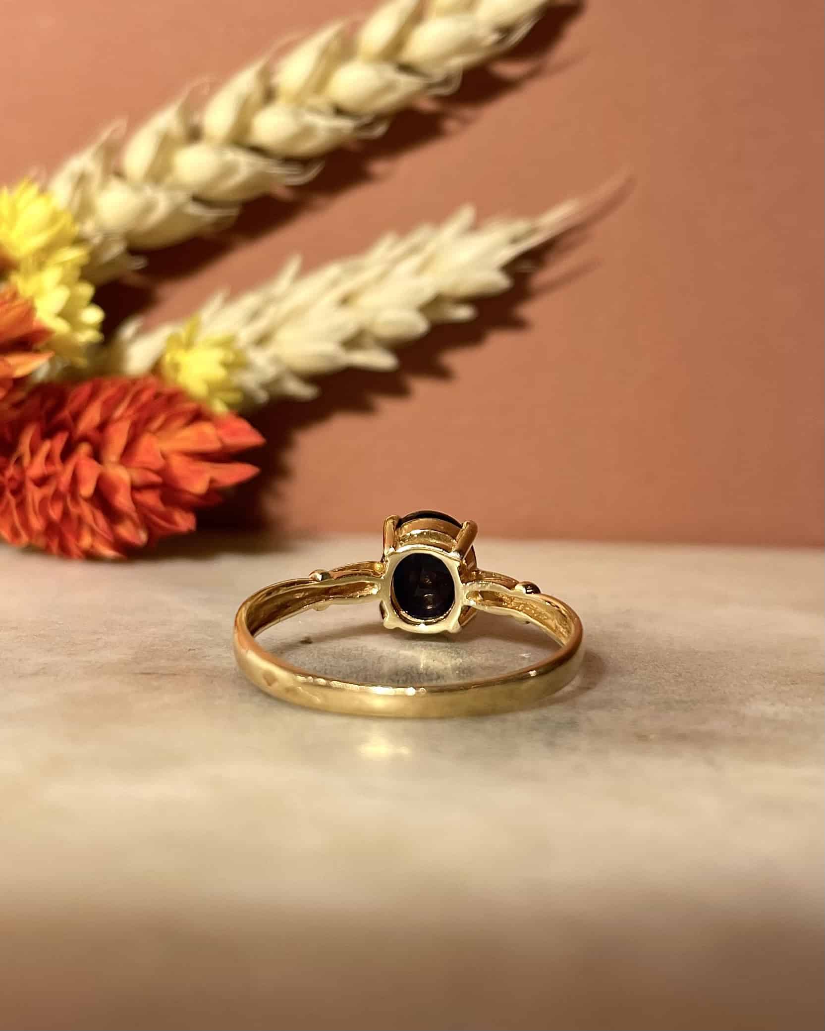 Anillo solitario de zafiro "Marianne" de 1,20 quilates