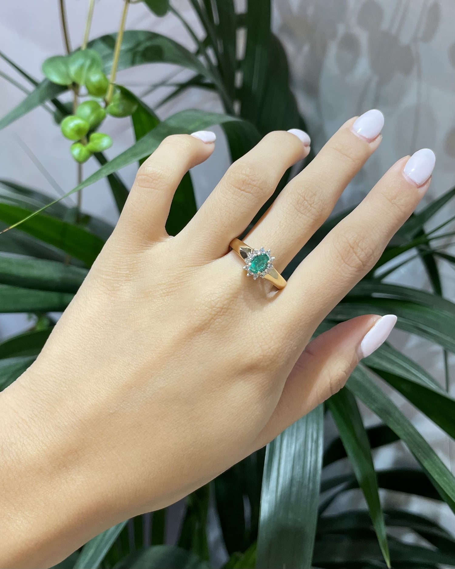 Bague Marguerite Emeraude &amp; Diamants &quot;Isabeau&quot;