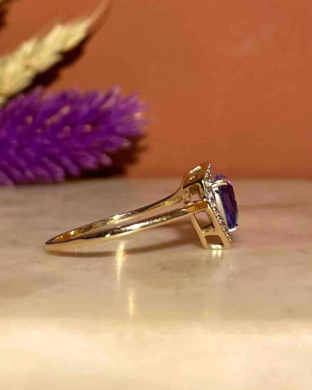 Vintage Tanzanite &amp;amp; Diamond Ring "Jessy" 