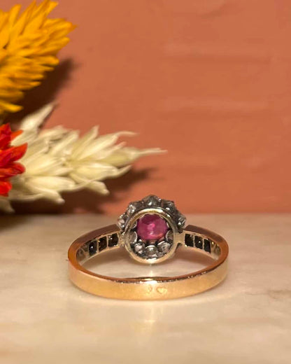 Bague Marguerite Saphir Rose &amp; 16 Diamants &quot;Fallon&quot;