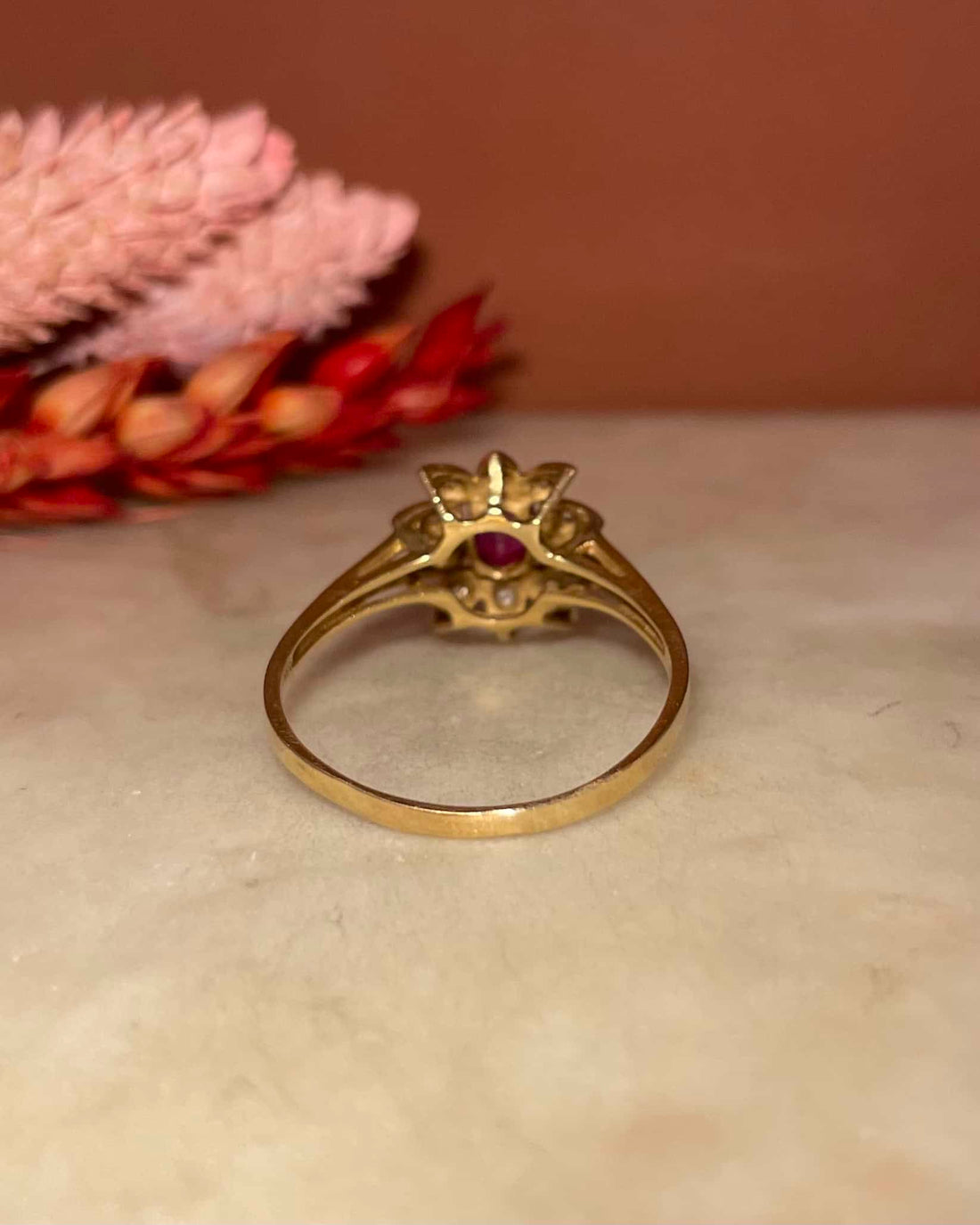 Bague Marguerite Grenat &amp; 10 Diamants &quot;Aubrey&quot;