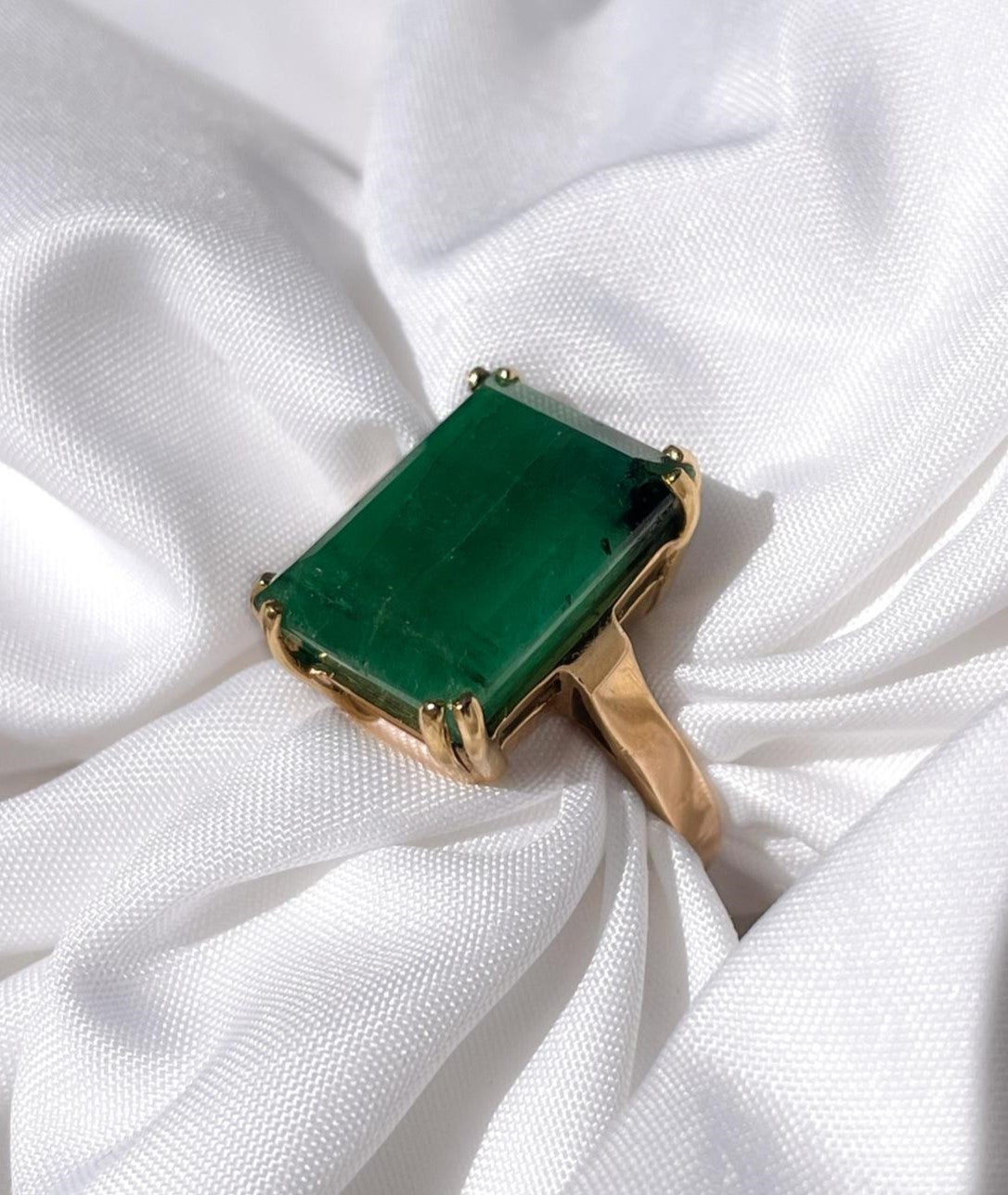 Bague Cocktail Emeraude 11.5 Carats &quot;Tatia&quot;