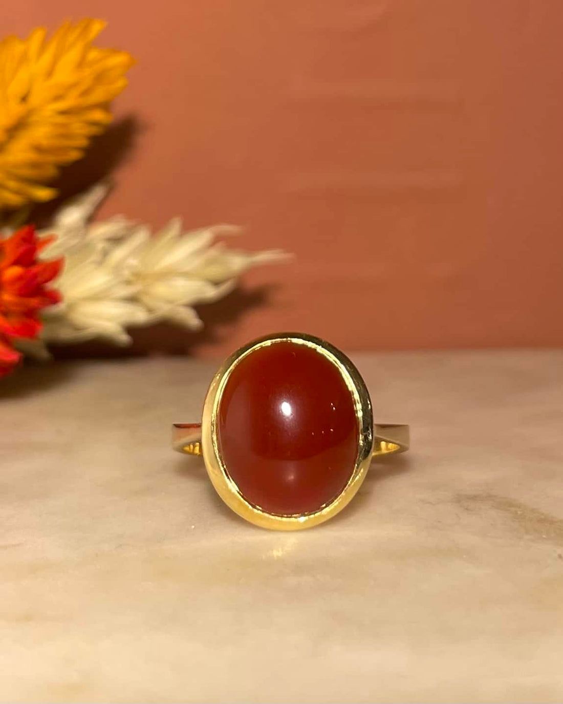 Anillo vintage de cornalina cabujón de 4,70 quilates &quot;Kirane&quot;