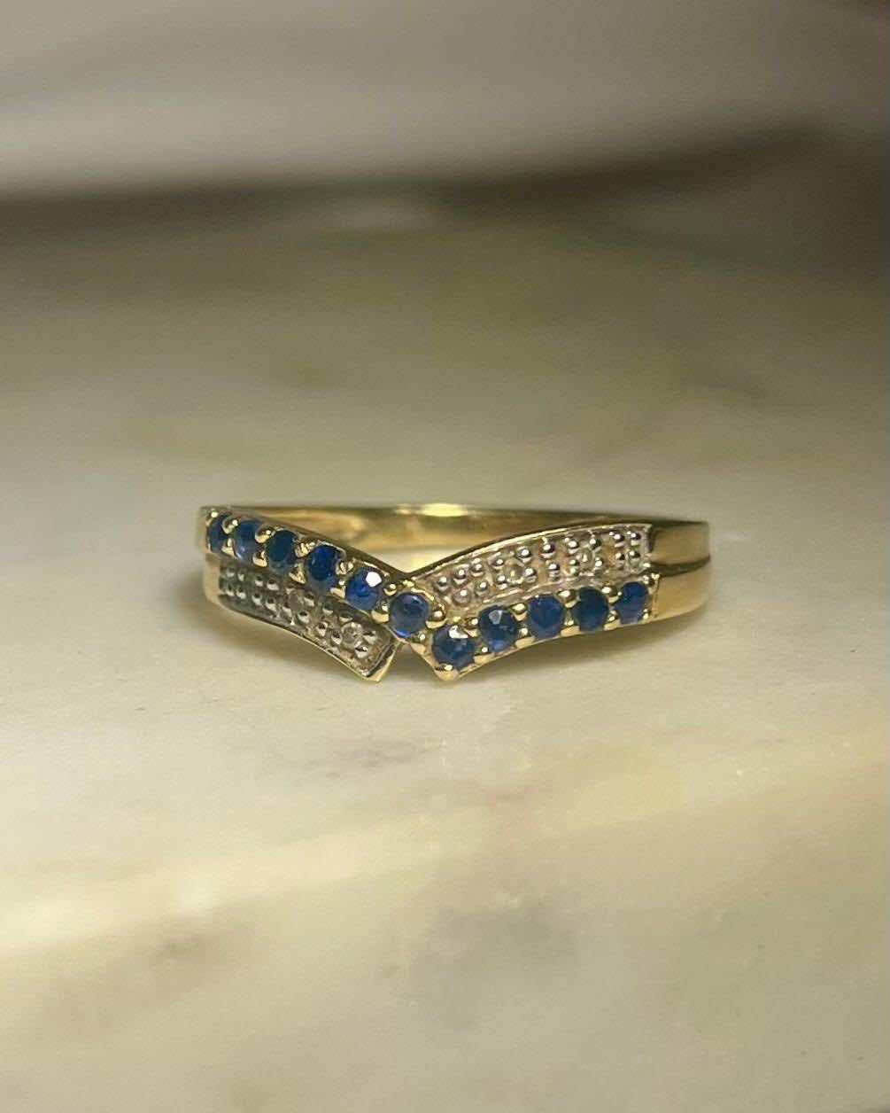 "Anaelle" Sapphire &amp;amp; Diamond Tiara Ring