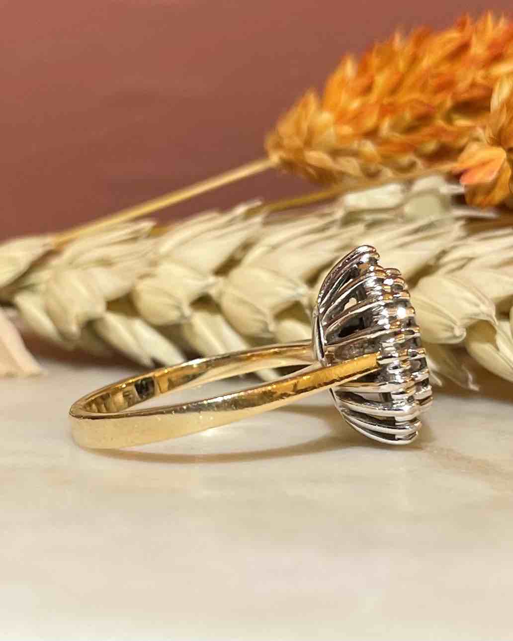 Bague Marguerite Saphir 1,70 carat &amp; Diamants "Dayana"
