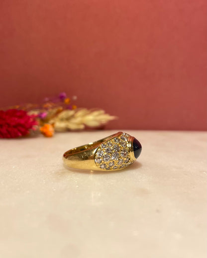 Bague Jonc Saphir Cabochon 1.43 carat &amp; 42 Diamants &quot;Sandra&quot; - Elliade Paris