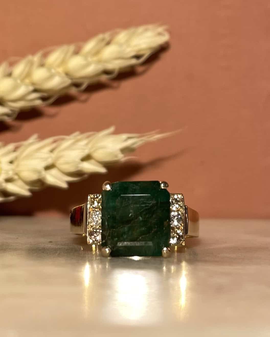 "Marie-Lise" Emerald &amp;amp; Diamond Bangle Ring 4.10 carats