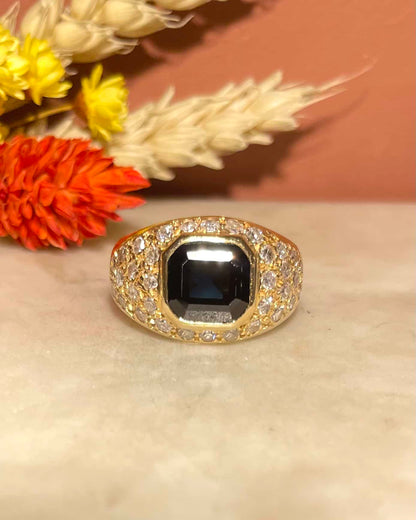 Anillo brazalete &quot;Ángel&quot; con zafiro de 1,70 quilates y 34 diamantes