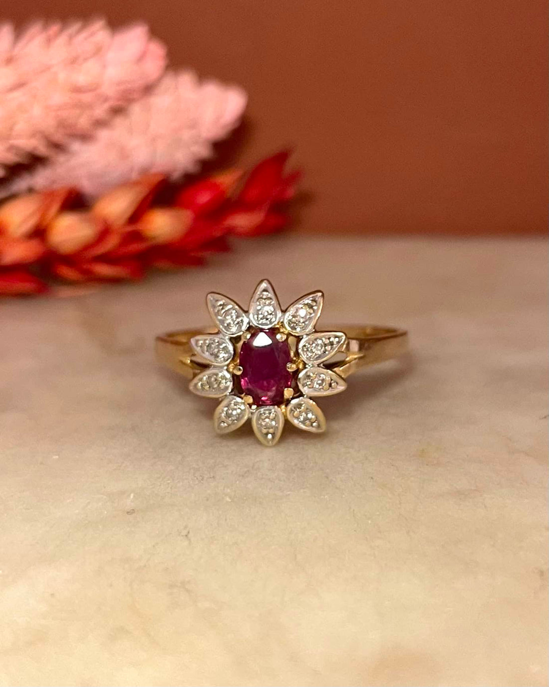 Bague Marguerite Grenat &amp; 10 Diamants &quot;Aubrey&quot;