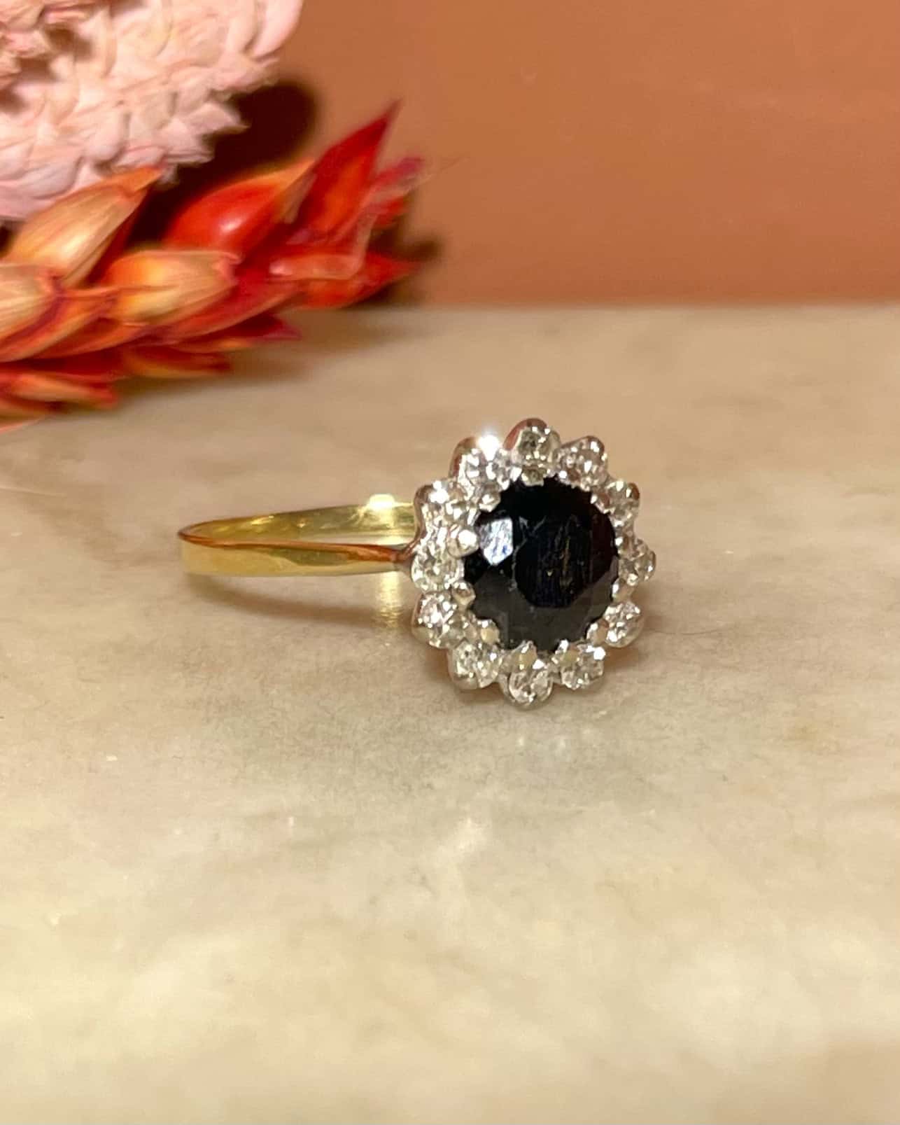 Anillo "Louise" con margaritas de zafiro y diamantes de 1,15 quilates