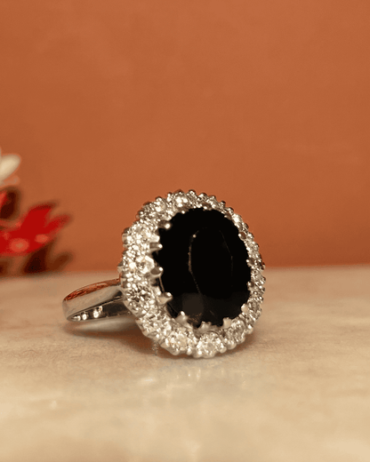 Bague Marguerite Saphir 3.90 Carats &amp; 14 Diamants &quot;Dulcie&quot;