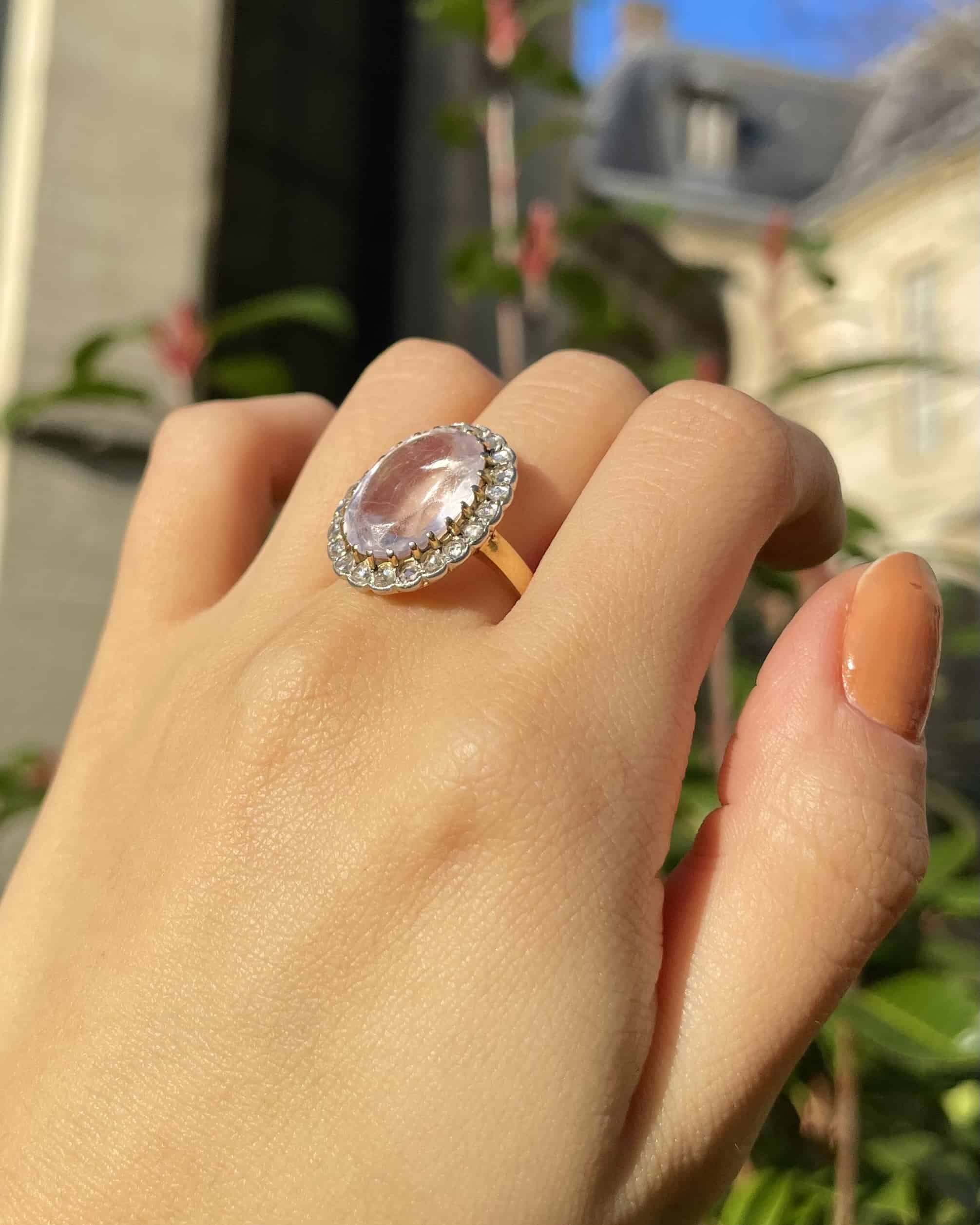 Bague Art-Déco Marguerite Quartz Rose 9 Carats &amp; 22 Diamants "Rowane"
