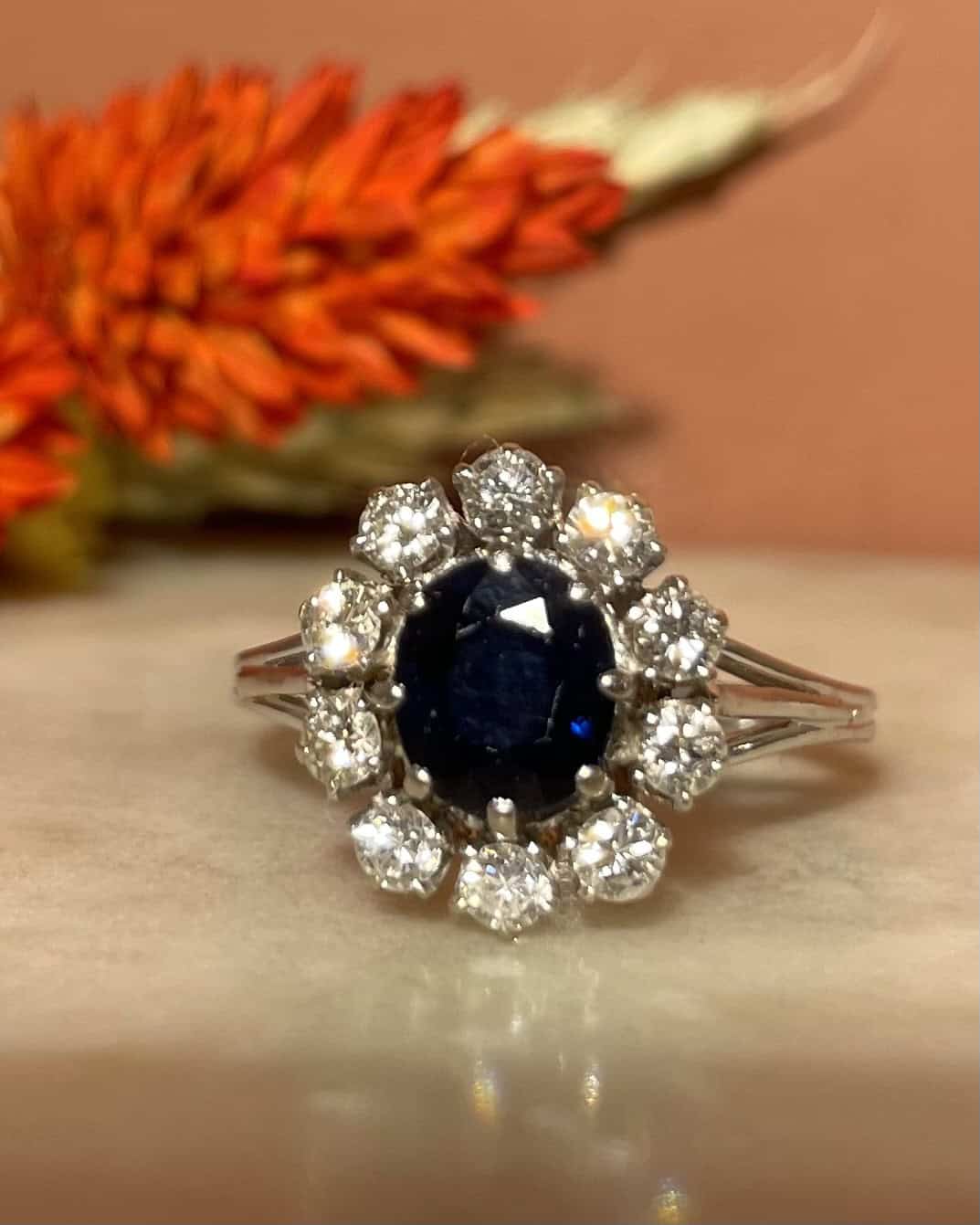 Bague Marguerite Saphir 1.50 carat &amp; Diamants &quot;Vanessa&quot;