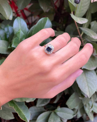 Bague Art-Déco Saphir 1.90 carat &amp; 14 Diamants &quot;Sylvia&quot;
