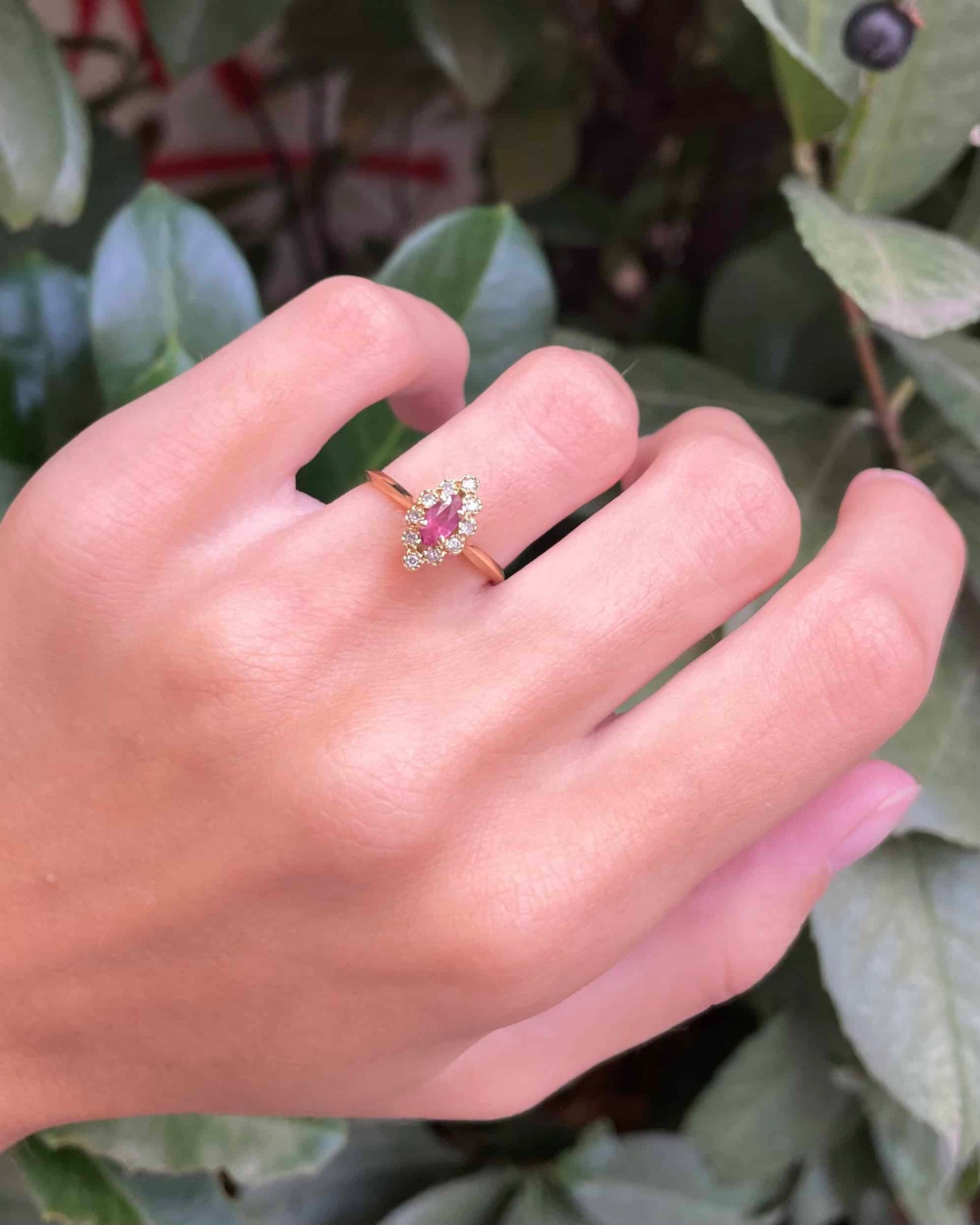 Bague Marquise Rubis &amp; 10 Diamants &quot;Melissane&quot;