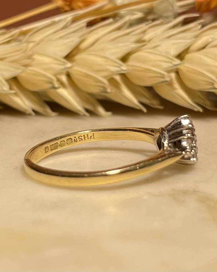 Bague Étincelle de 16 Diamants &quot;Rahma&quot;