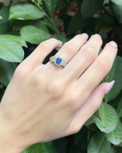 Bague Rivière Saphir 0.90 Carat &amp; 24 Diamants &quot;Jezebel&quot;