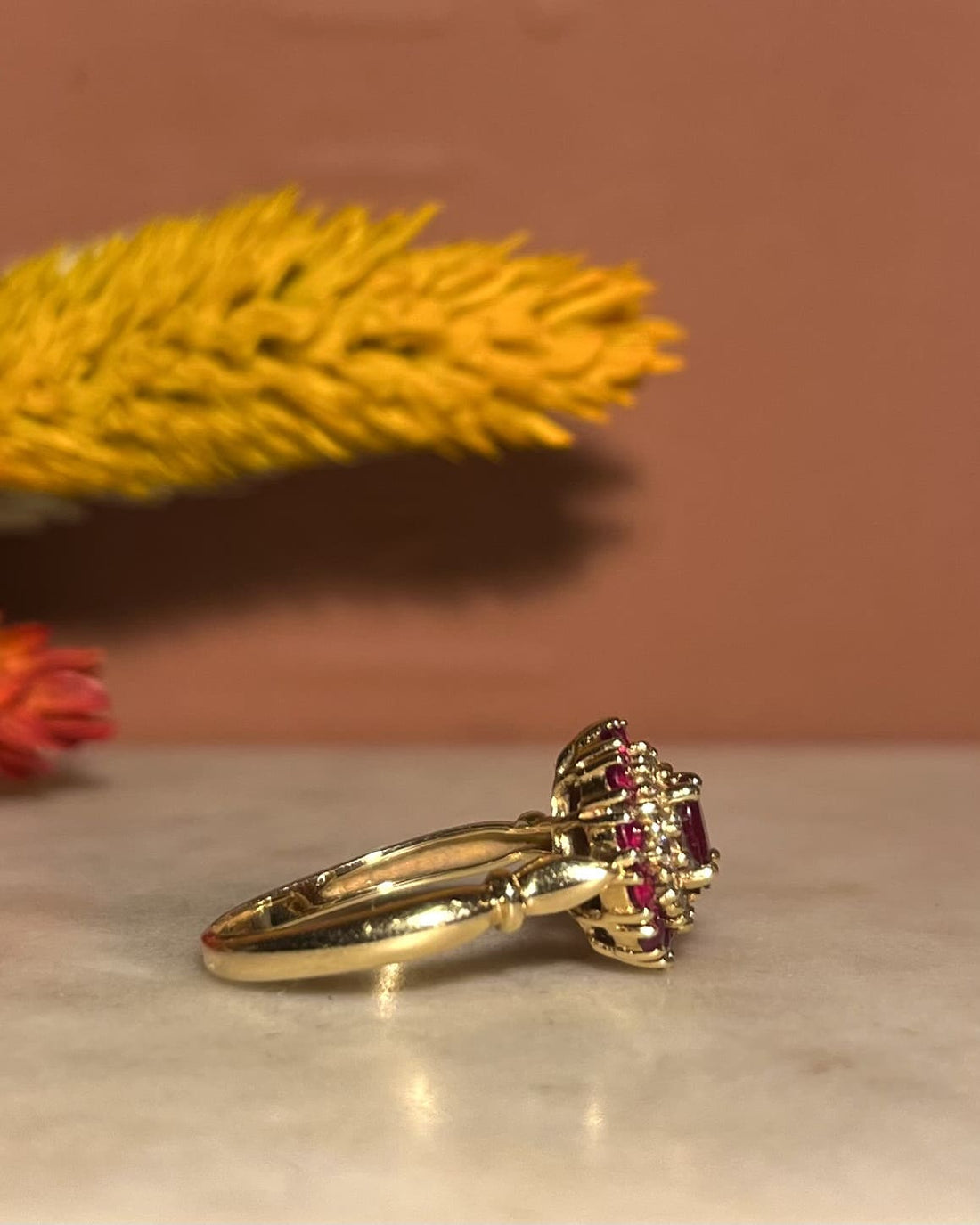 Bague Marguerite Style Art-Déco Rubis &amp; Diamants &quot;Lilly&quot;