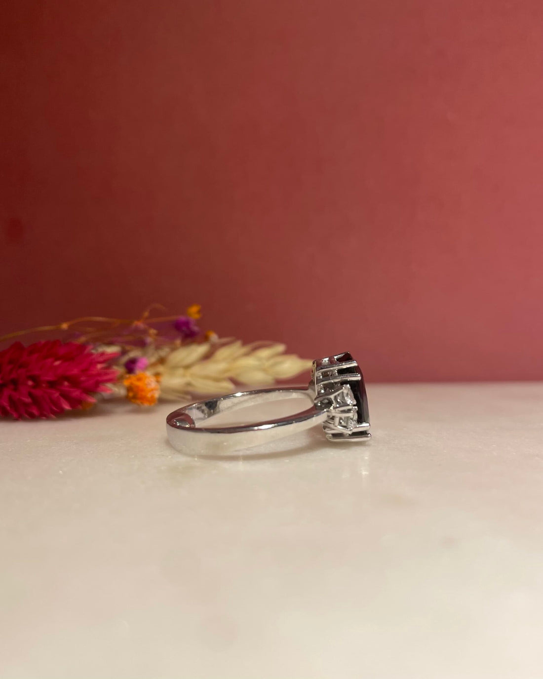 Bague Trilogie Saphir 3 carats &amp; Diamants &quot;Eva&quot;