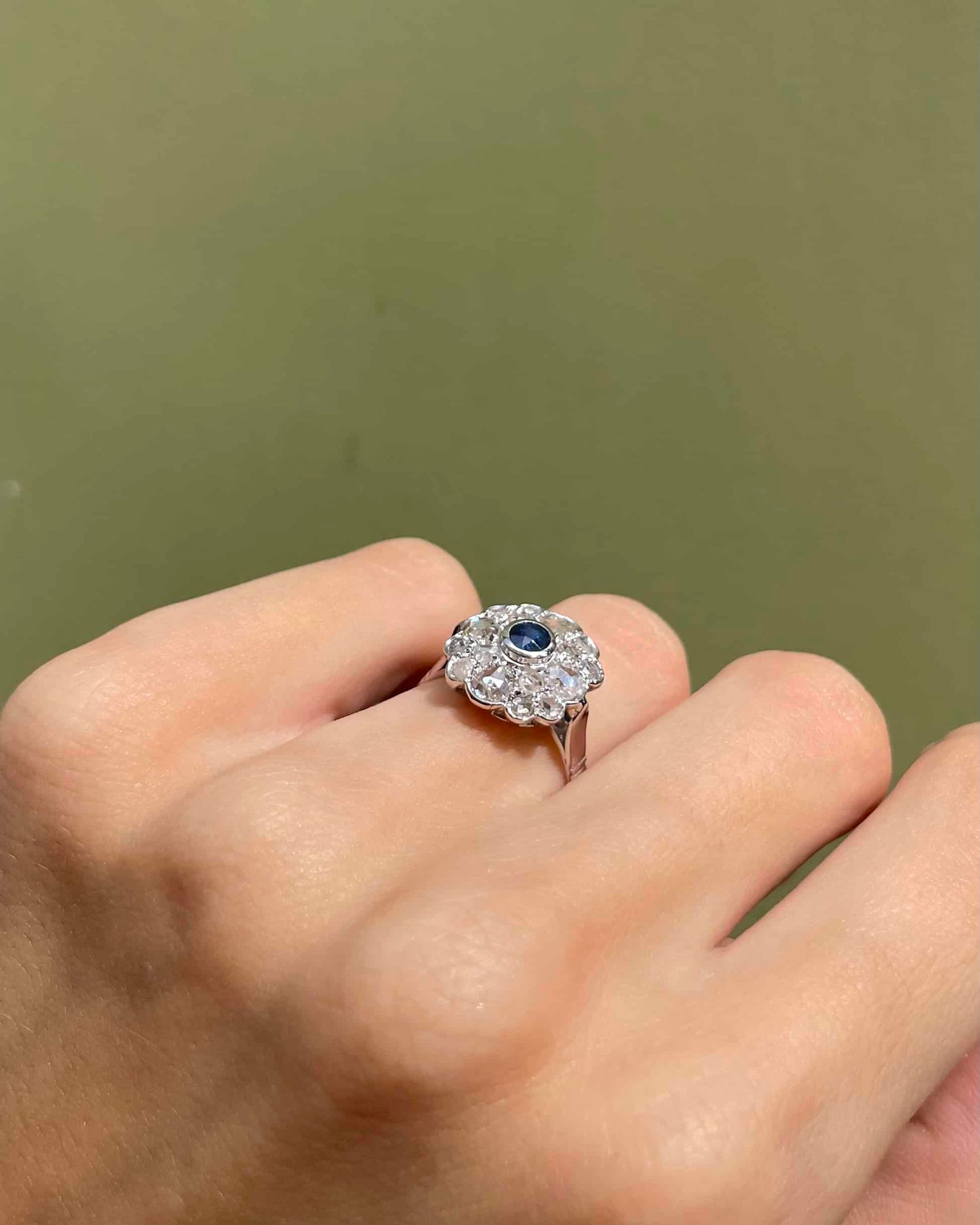 Bague Marguerite Saphir &amp; 16 Diamants &quot;Sherry&quot;