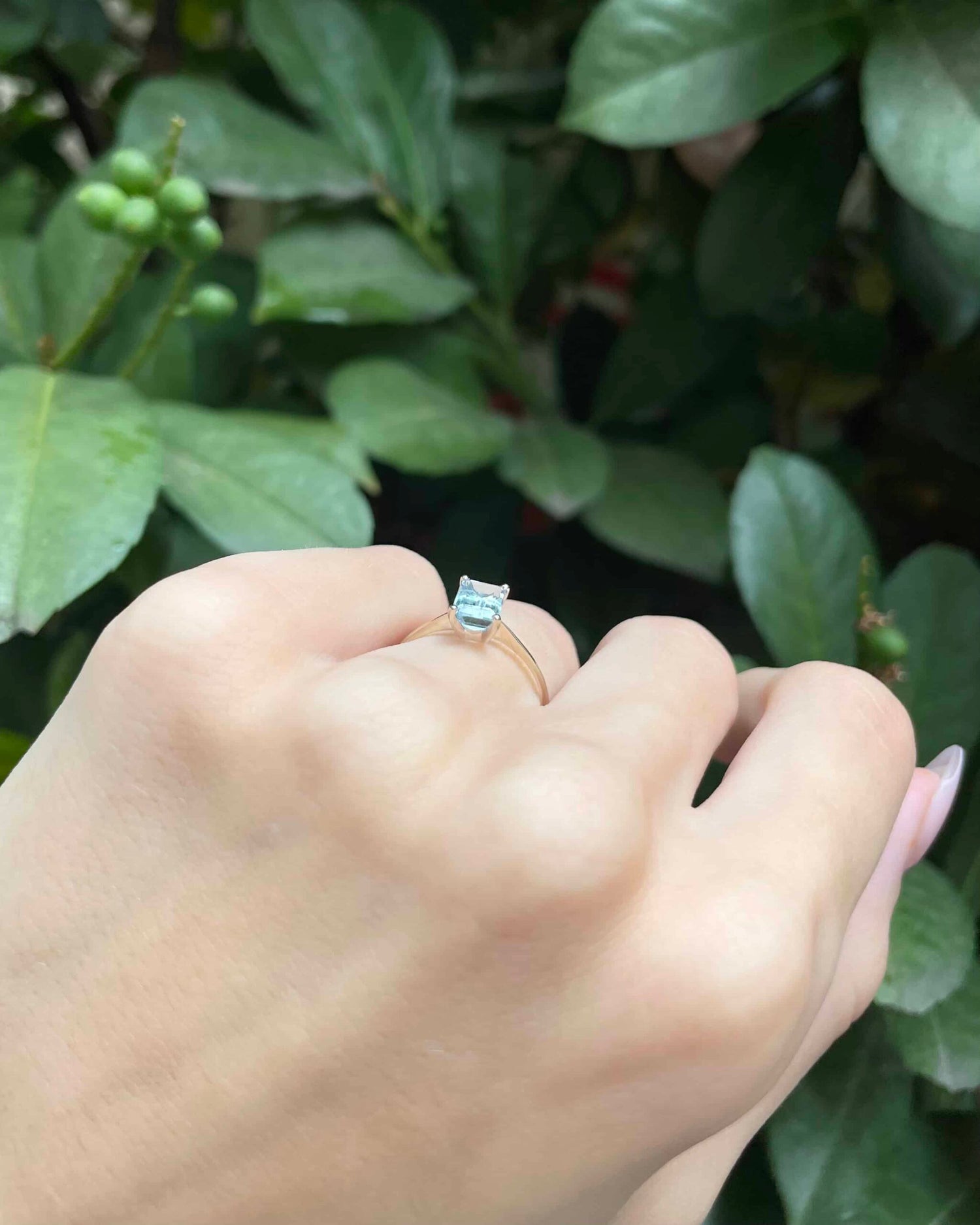 &quot;Aili&quot; 0.75 carat Aquamarine Solitaire Ring