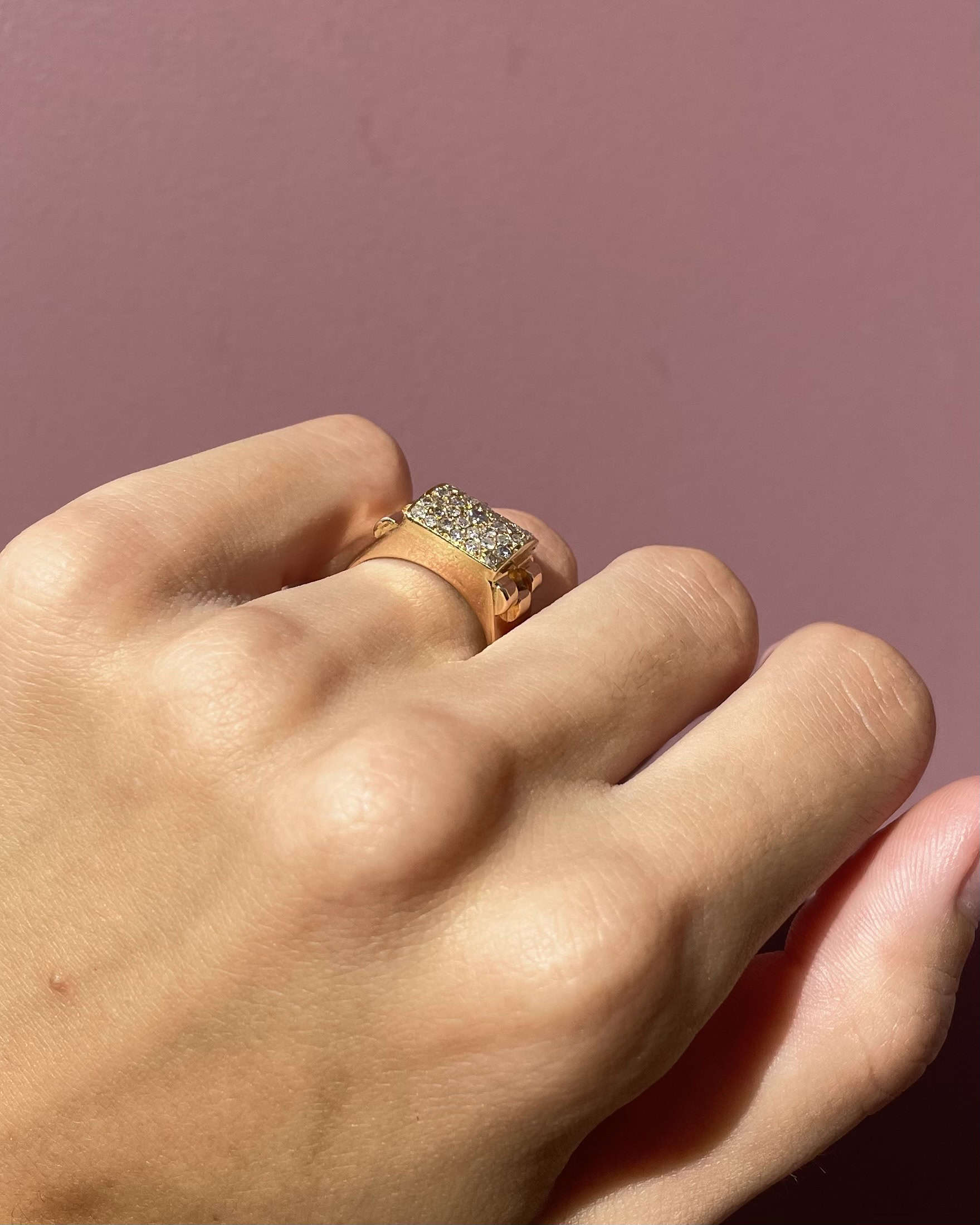 Anillo de tanque con 37 diamantes de 0,80 quilates "Helena"
