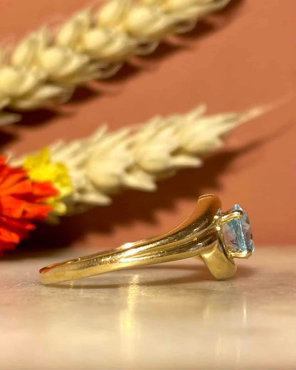 Bague Vintage Tourbillon Topaze 0.90 carat &quot;Hanaé&quot;