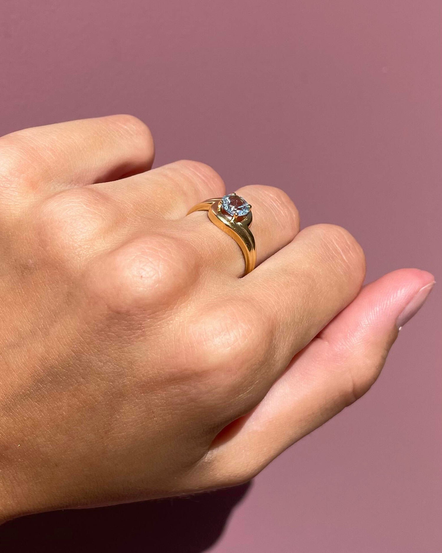 Bague Vintage Tourbillon Topaze 0.90 carat &quot;Hanaé&quot;