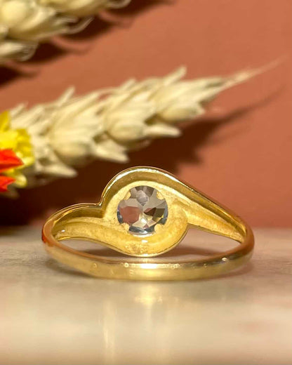 Bague Vintage Tourbillon Topaze 0.90 carat &quot;Hanaé&quot;