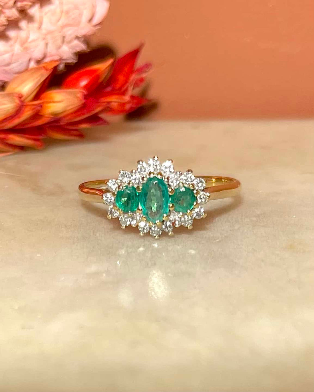 Bague Trilogie Emeraudes &amp; 20 Diamants &quot;Goldie&quot;
