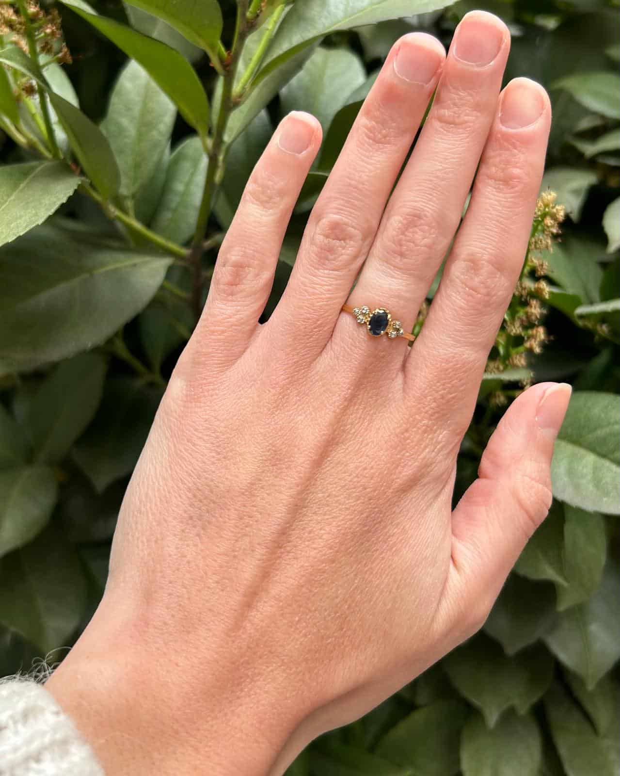 Bague Trilogie Saphir &amp; 6 Diamants "Kiana"