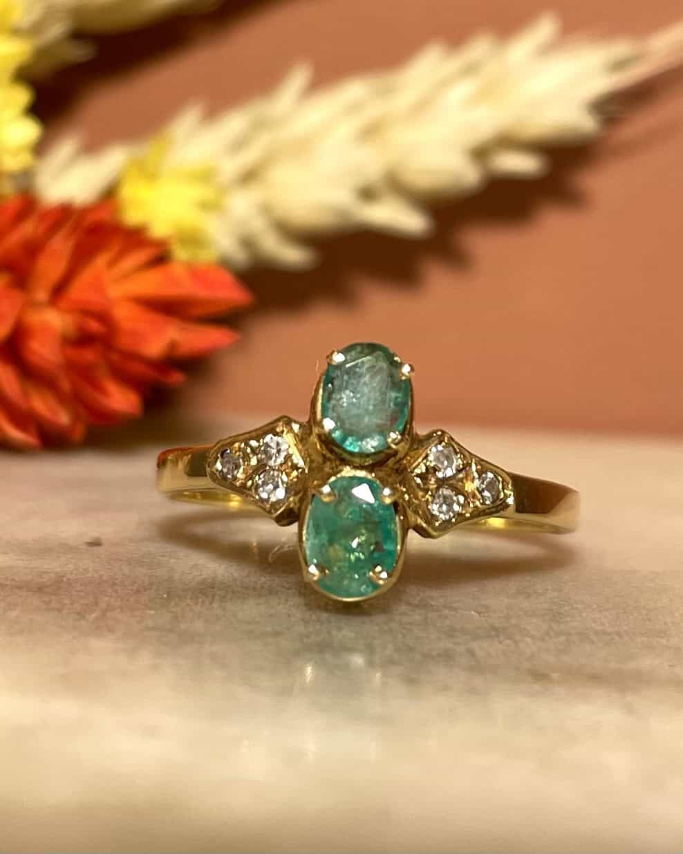 You &amp;amp; Me Emerald &amp;amp; Diamond Ring "Swanelle"