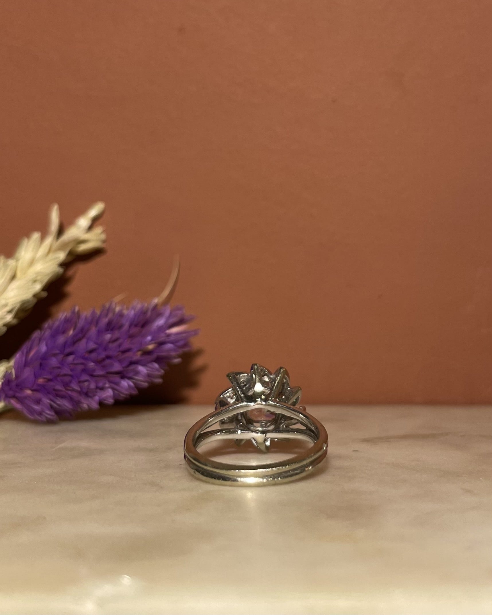 Anillo de margaritas de aguamarina y diamantes &quot;Malhone&quot;