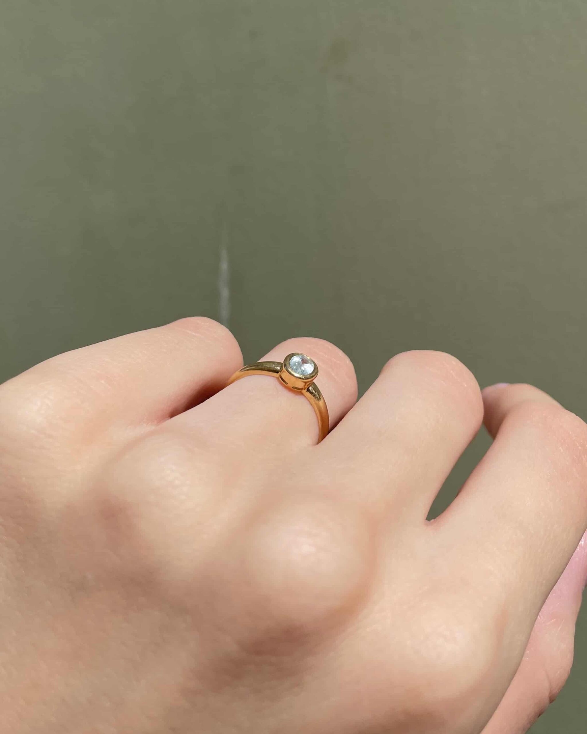 "Kimia" 0.35 carat Aquamarine Solitaire Ring