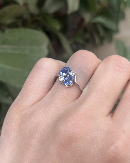 Bague Toi &amp; Moi Saphirs 1.20 carat et diamants &quot;Constantina&quot;