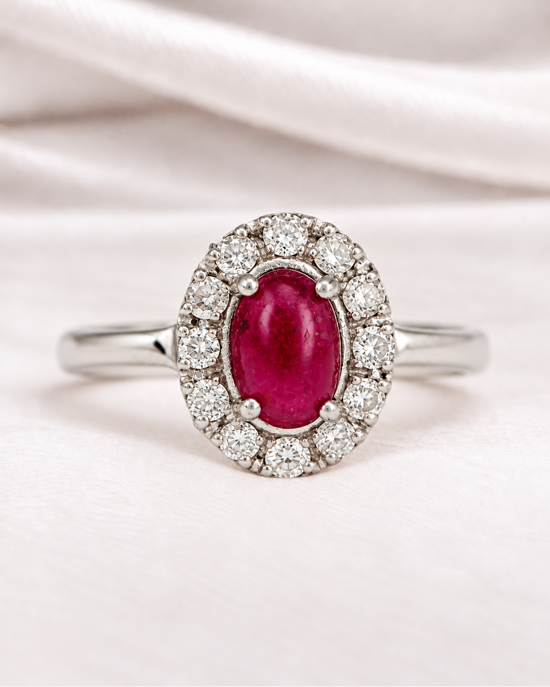 Bague Marguerite Rubis Cabochon 0.80 carat &amp; Diamants "Rosy"