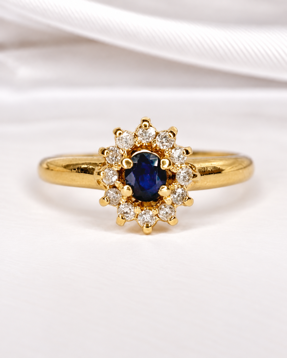 Bague Marguerite Saphir 0.35 carat &amp; Diamants 0.36 carat "Cassandra"