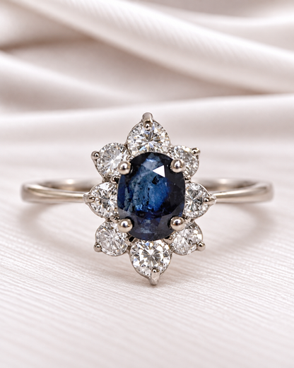 Bague Marguerite Saphir 0.80 carat &amp; Diamants 0.46 carat 4.16g "Octavia"