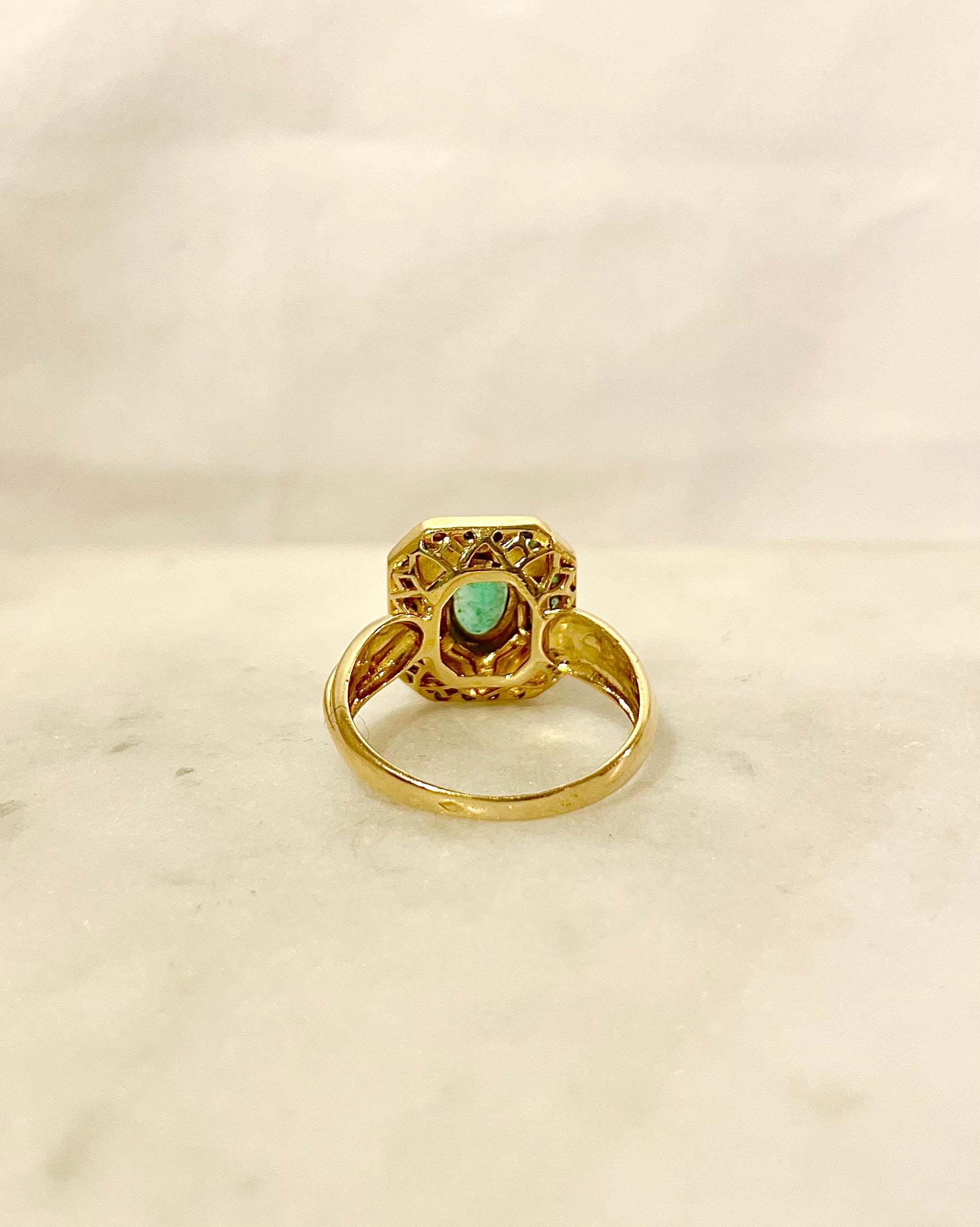 Bague Art Déco Emeraudes 0.87 carat &amp; Diamants “Amalia”