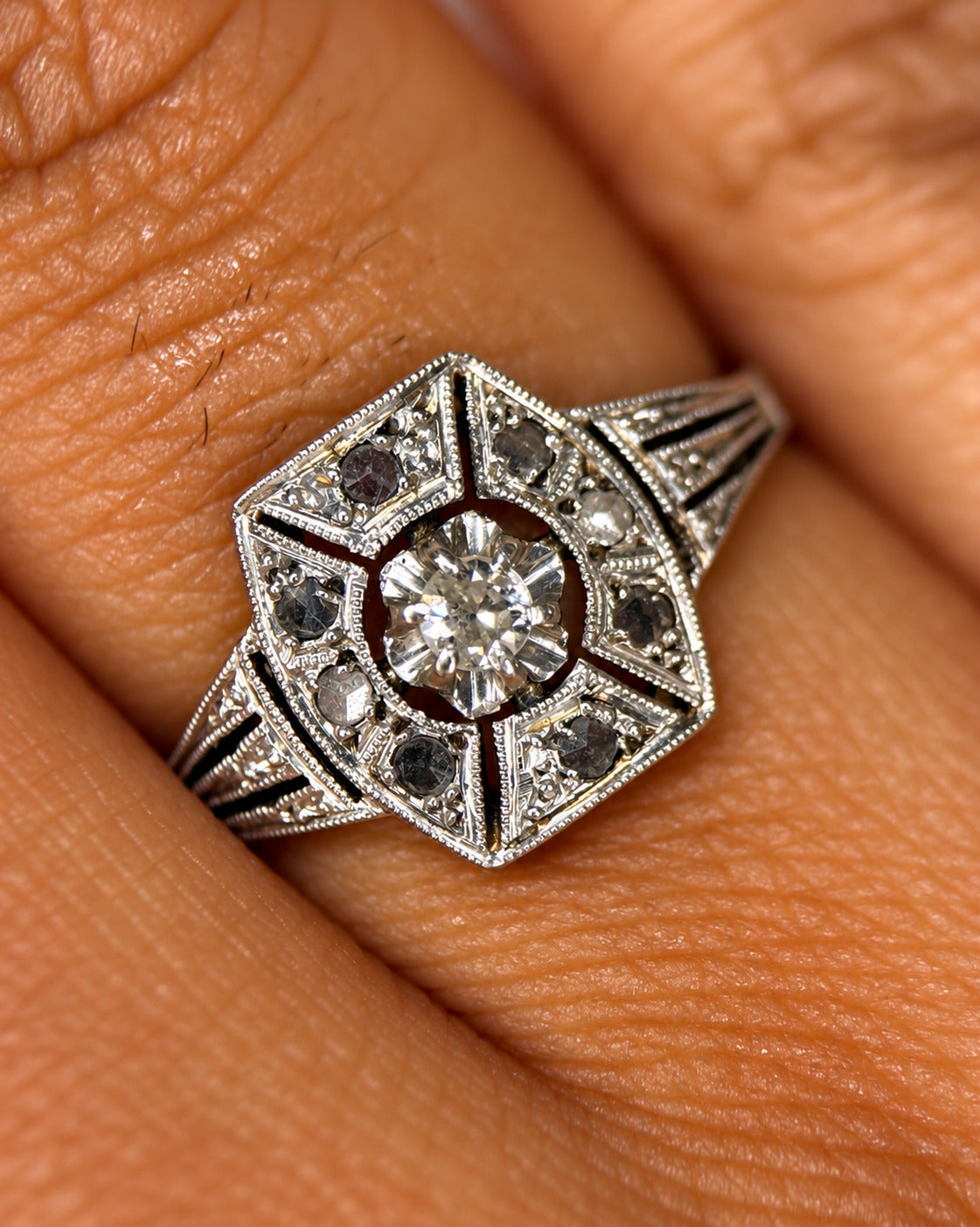 Bague Art-Déco Diamant &amp; Topazes blanches "Karine"